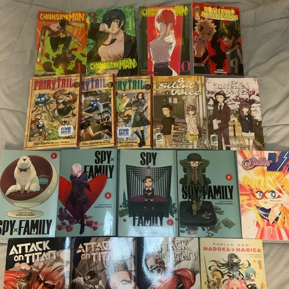 ANIME MANGA LOT + FIGURES
